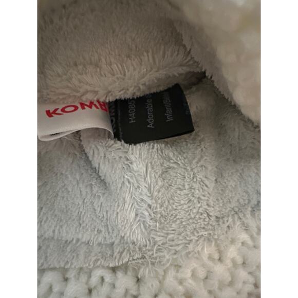 Kombi cable knit beanie child infant toddler hat white snow winter cap fur Toque - Picture 5 of 9